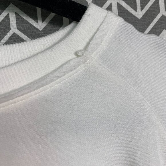 Selkie | The Pillow Sweater - Picture 6 of 7